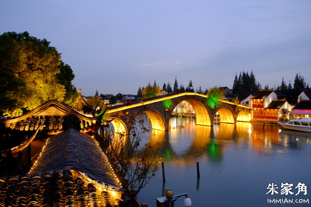 【上海景點】上海朱家角古鎮，划進小說裡的煙雨江南