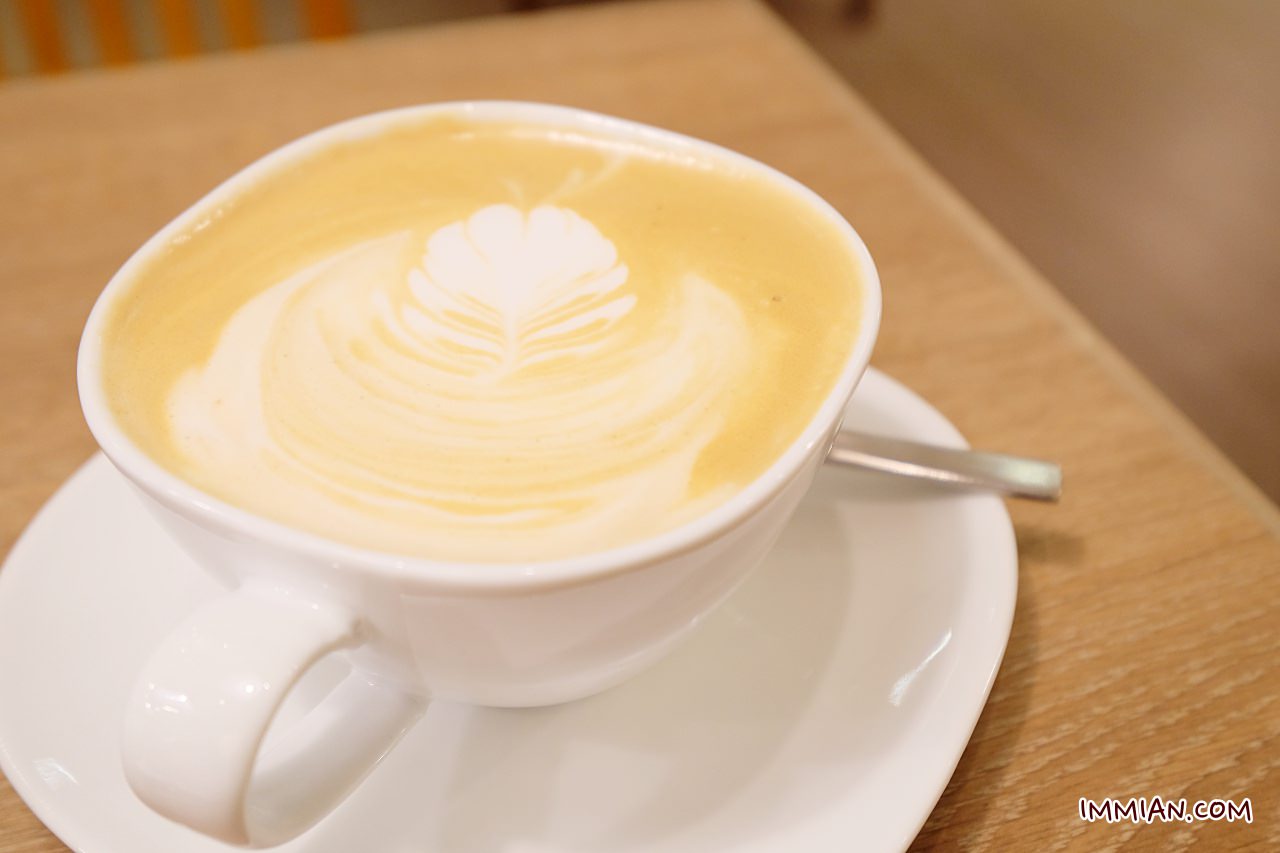 吉佳咖啡，八德路二段，從陽明山上下來的溫柔咖啡廳