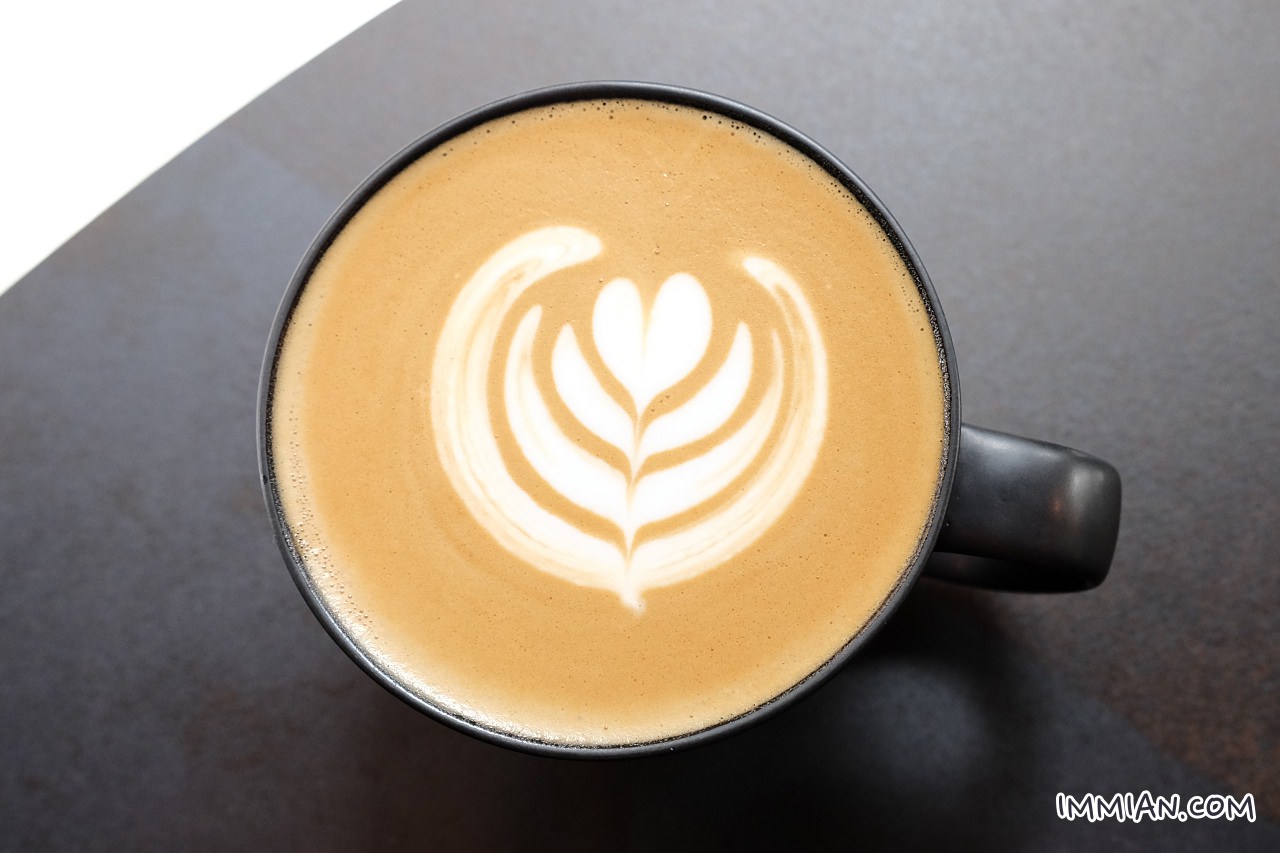 Coffee Flair，晴光商圈，Loft 風格低調舒適的咖啡廳