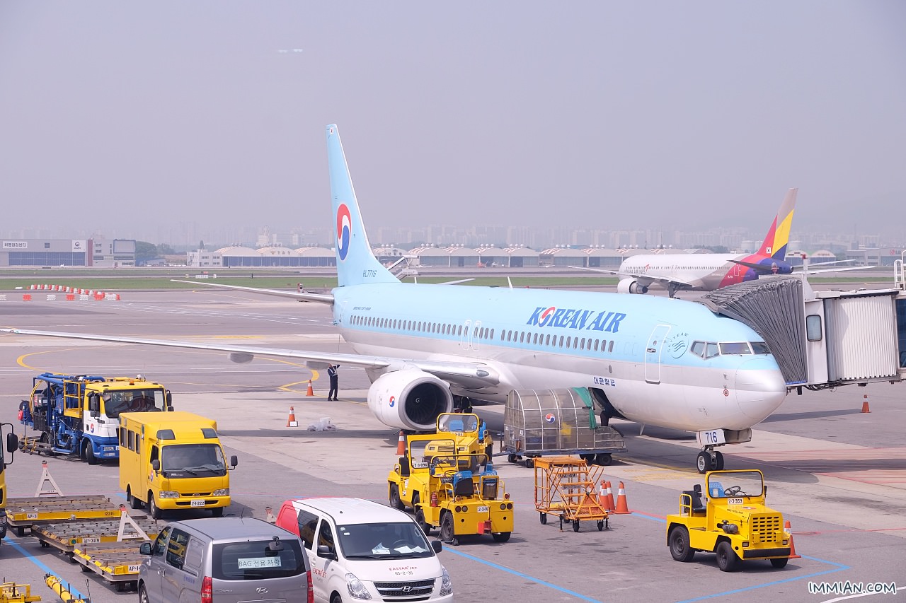 大韓航空 Korean Air，首爾飛釜山 KE1109， 韓國國內線 40 分鐘搭機初體驗