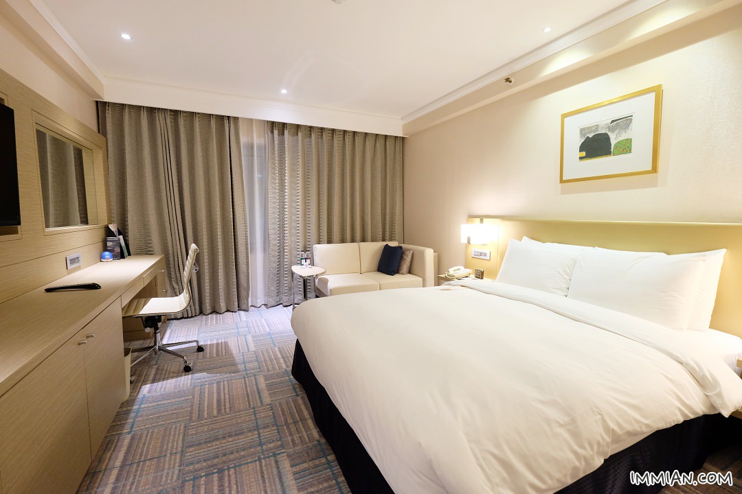 首爾江南諾富特酒店 Novotel，附近有橋村炸雞、離新論峴站近