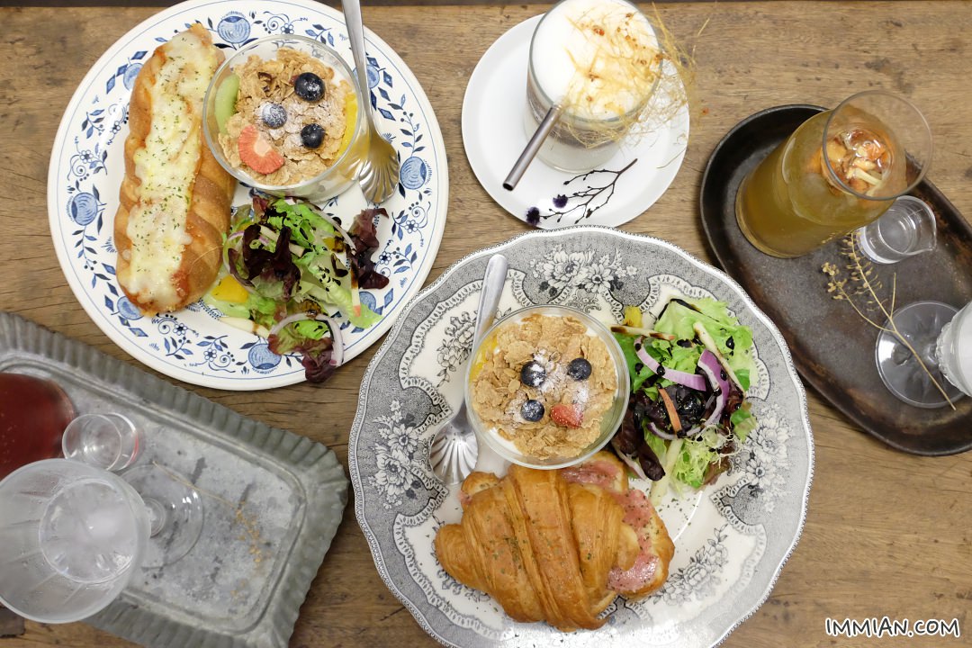 Merci Creme 咖啡甜點店，藏身板橋巷弄內，超值得一去的超美超好拍老宅