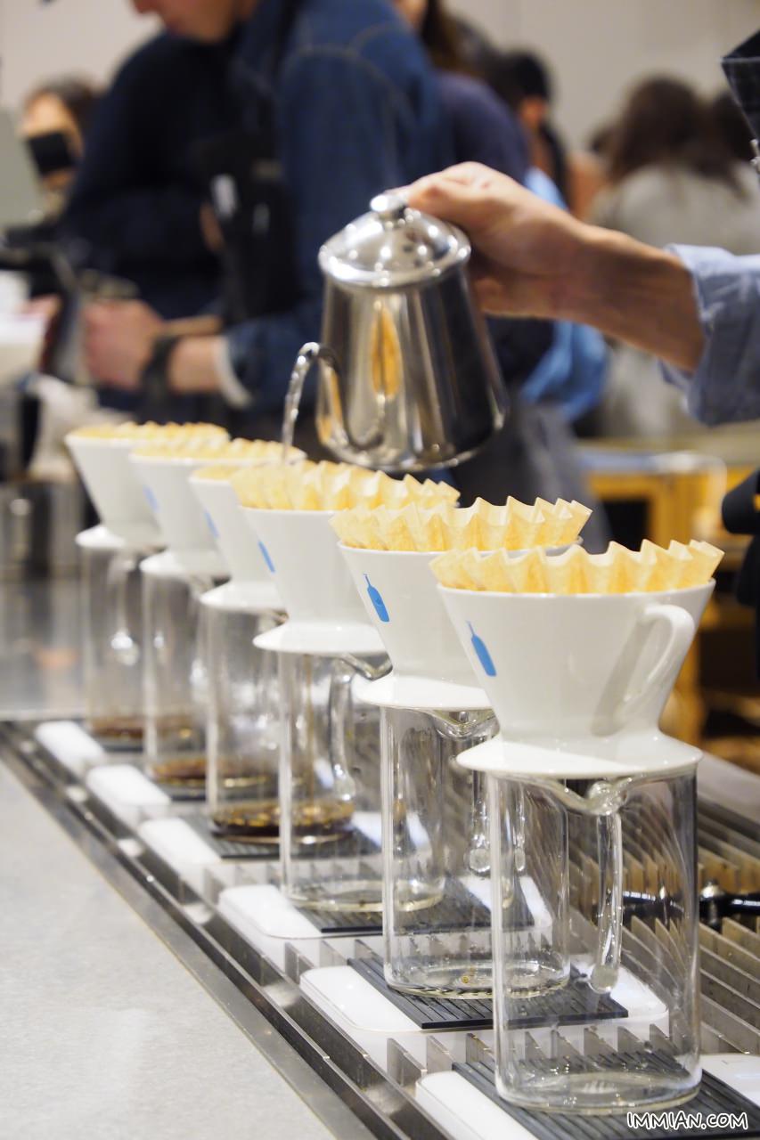 【東京咖啡】新宿 Blue Bottle 朝聖去，人超級多，比較推薦清澄白河店