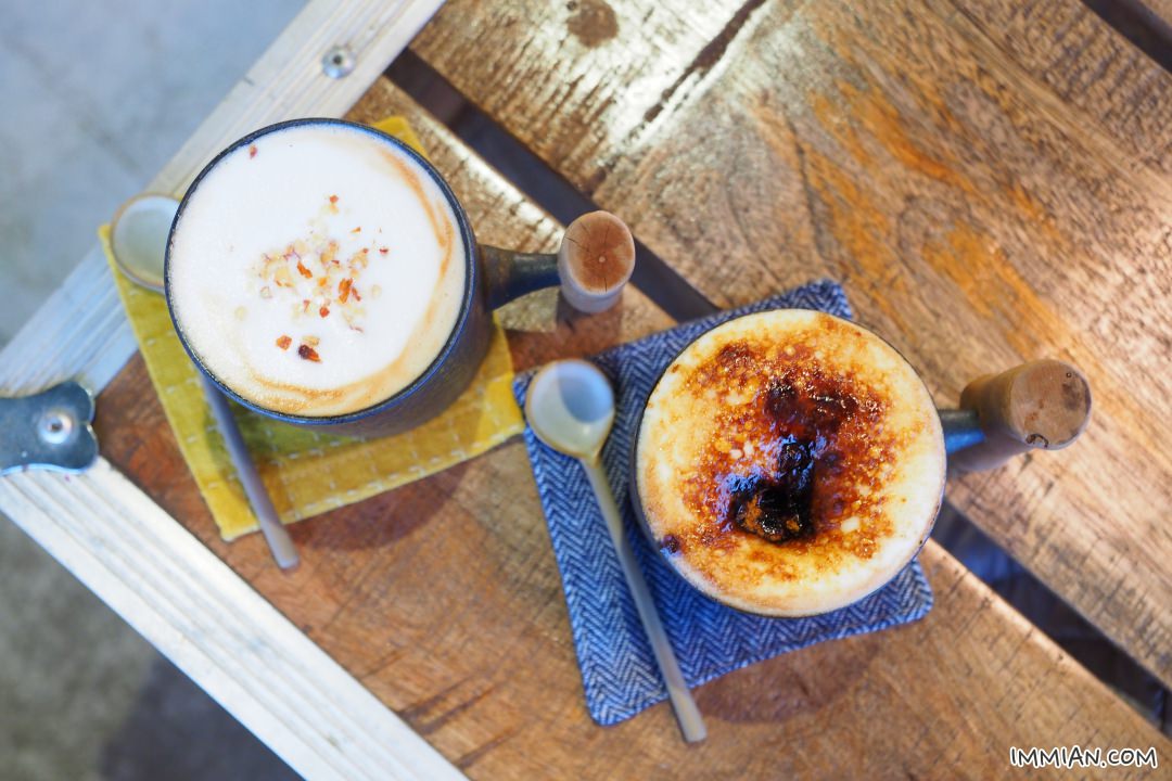 時差 Jetlag，松江南京，有大片落地窗的舒適咖啡廳