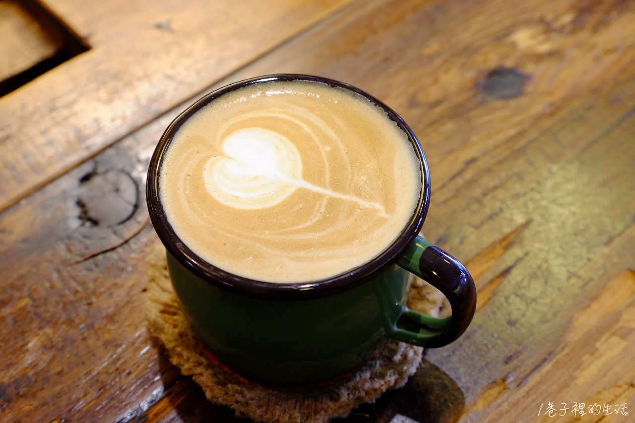 Originn Space 咖啡，大稻埕，樓上是旅館、懷舊復古的小咖啡廳