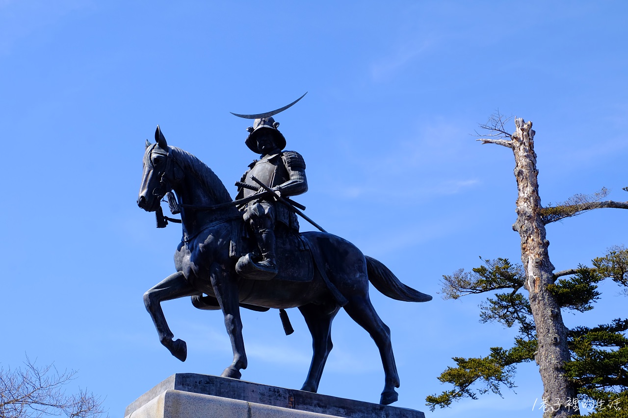 仙台城跡，有伊達政宗像，可看可不看的仙台景點