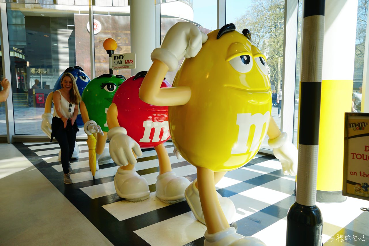 倫敦 M&M 巧克力專賣店，超多週邊小物、滿滿巧克力、很適合當伴手禮