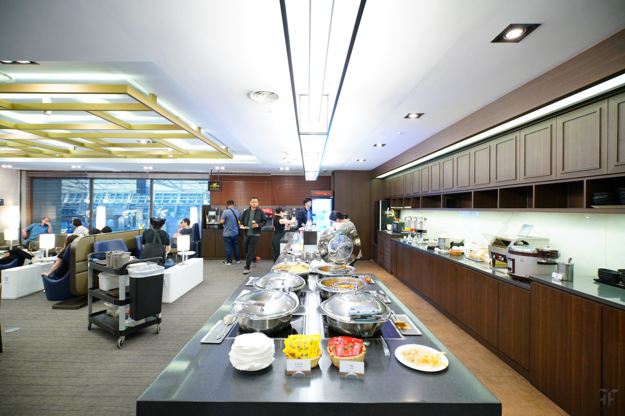 韓國仁川機場 JCB 免費貴賓室，SKY HUB Lounge 候機休息去、還有供餐