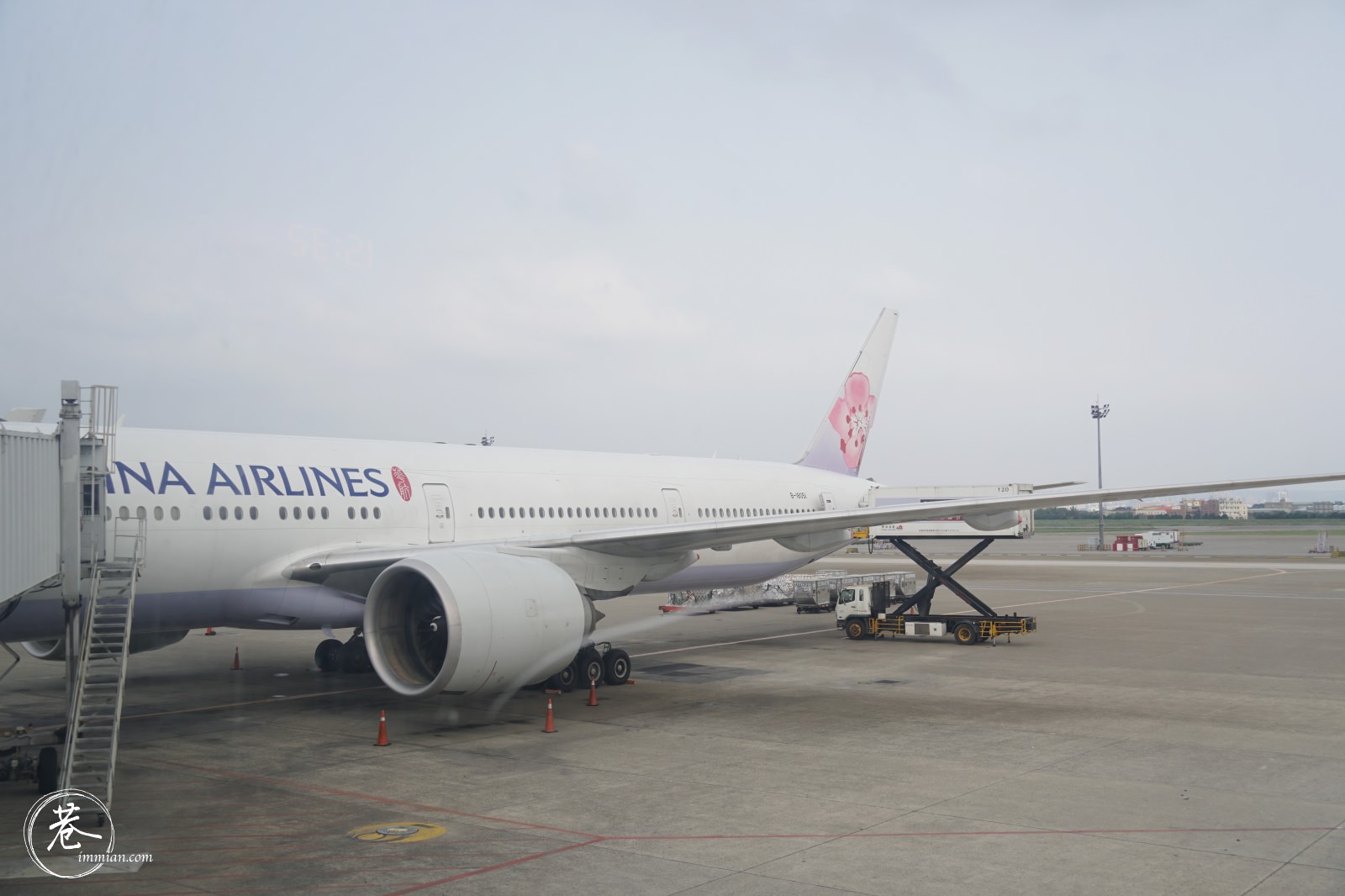 中華航空，台北上海 CI503+CI504 經濟艙搭機紀錄