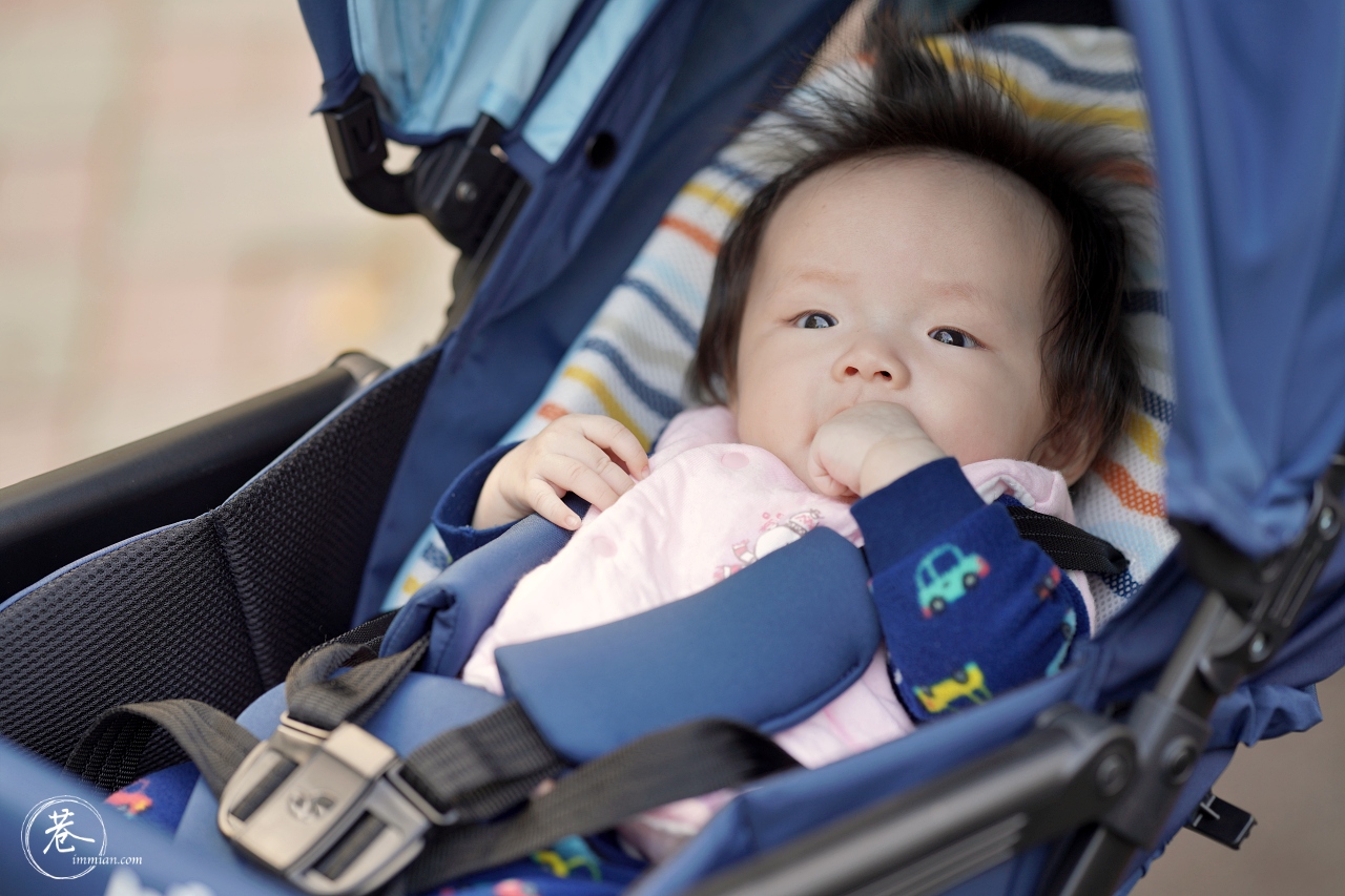 【寶寶】輕量推車選購整理，最後買了 Joie Fluri 單向輕量推車