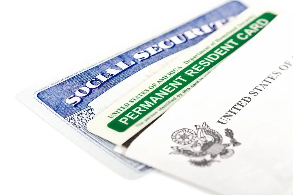 fake vs real permanent resident card Wai Zavala