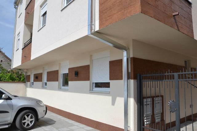 Useljena Zgrada Romanijska 32 I 32a Novi Sad
