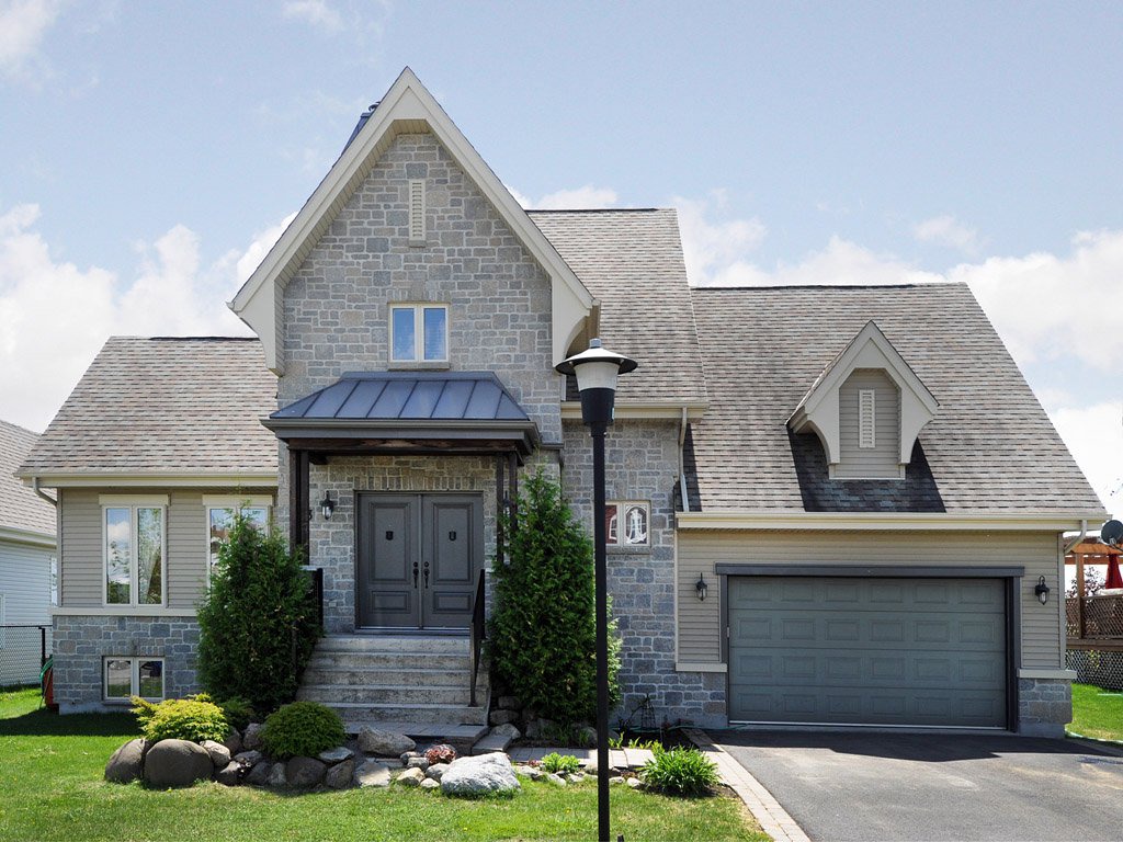 Maison à étages à vendre à SaintIsidore, Montérégie Sutton Québec