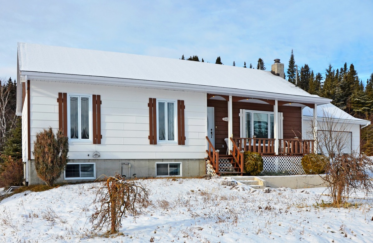 Maison de plainpied à vendre à PortCartier, CôteNord Sutton Québec