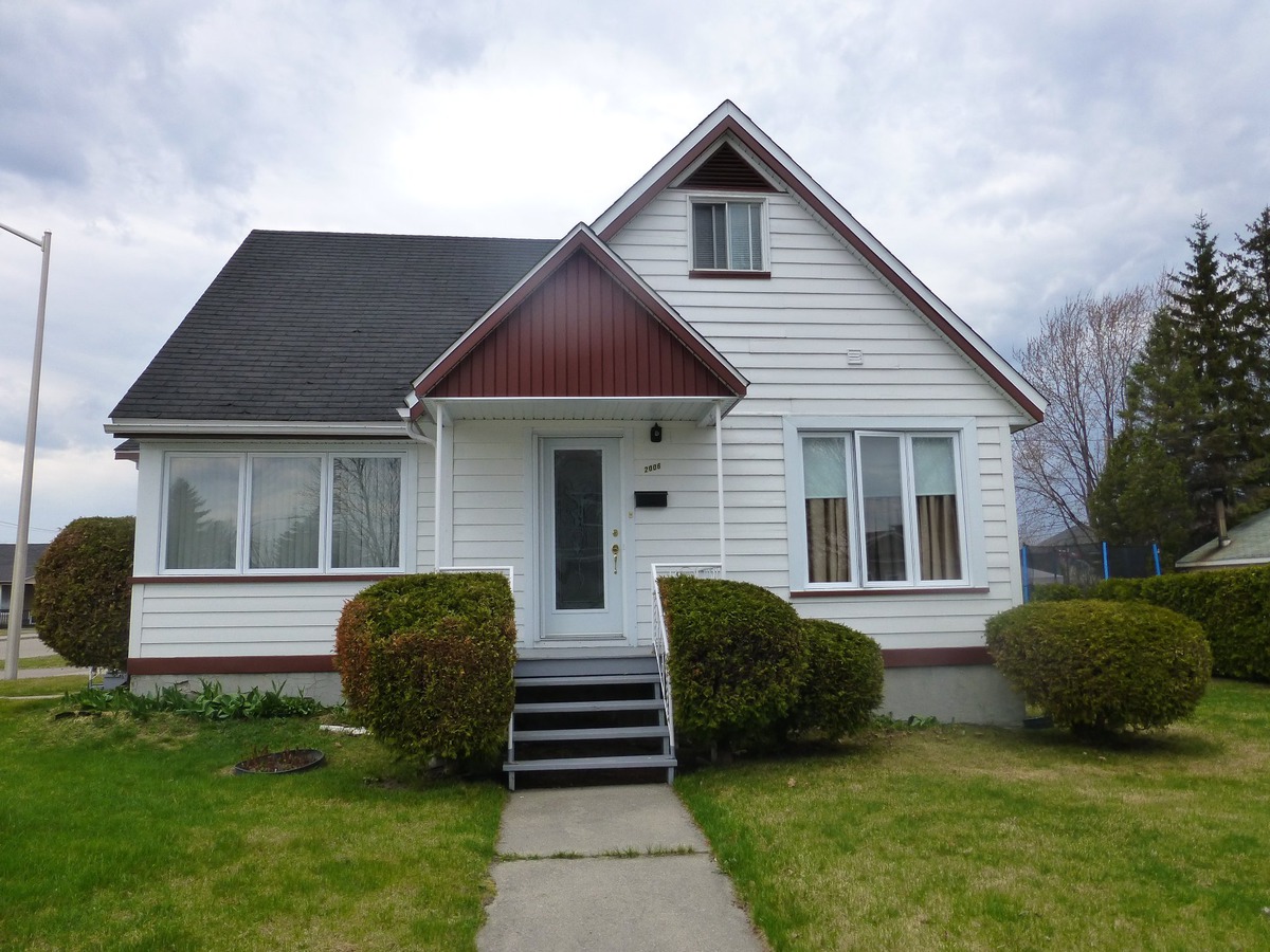 Maison à étages à vendre à Jonquière (Saguenay), Saguenay/LacSaint