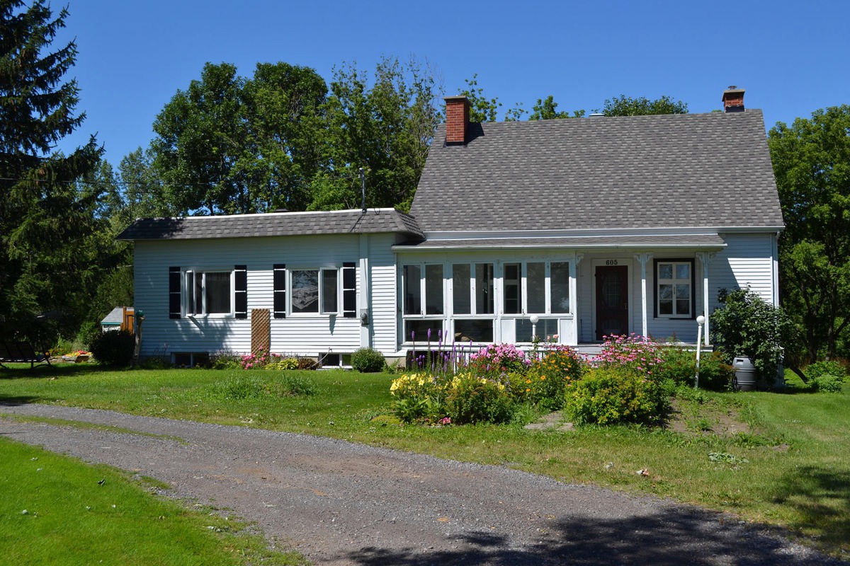 Fermette à vendre à SaintConstant, Montérégie Sutton Québec