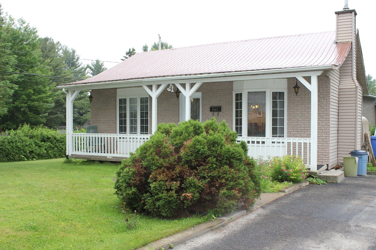 Maison de plainpied à vendre à SaintColomban, Laurentides Sutton Québec