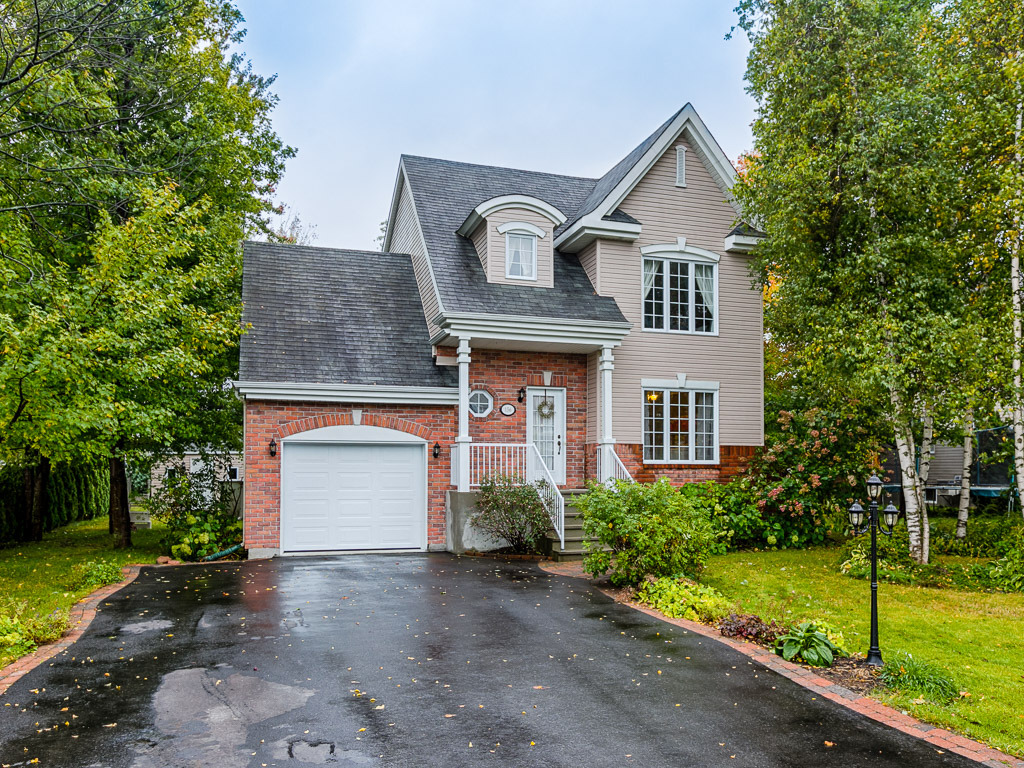 Maison à étages à vendre à CoteauduLac, Montérégie Sutton Québec