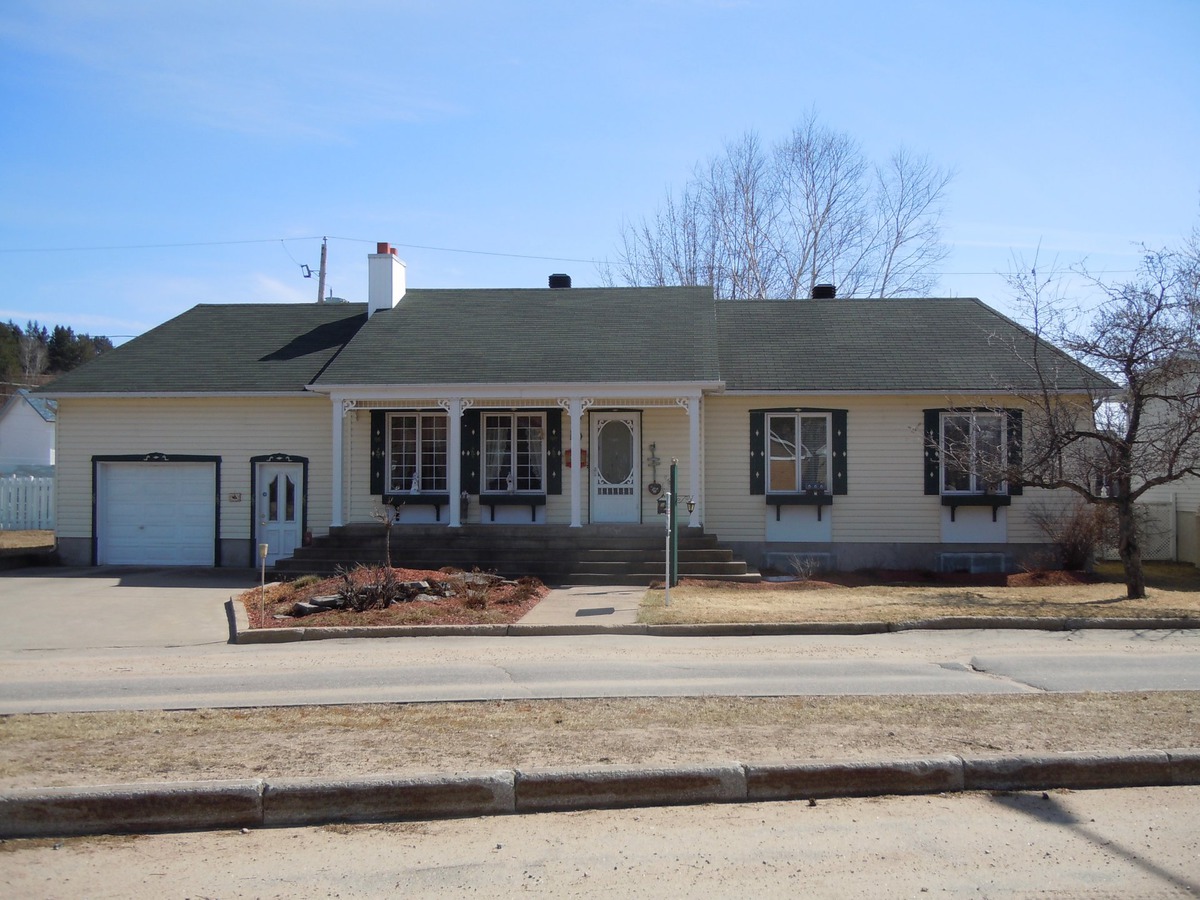 Maison de plainpied à vendre à La Tuque, Mauricie Sutton Québec