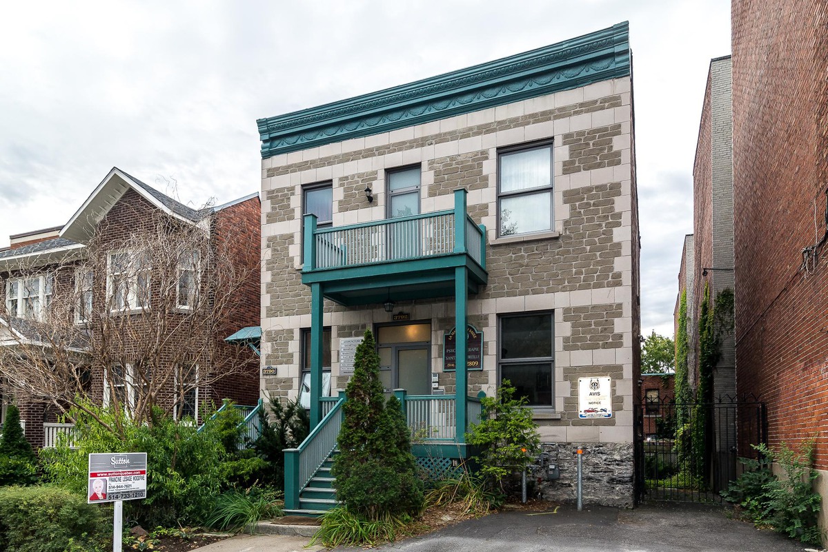 for sale in CôtedesNeiges/NotreDamedeGrâce (Montréal) Montréal