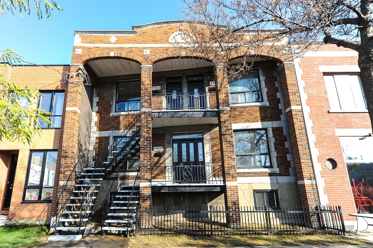 Triplex à vendre à Villeray/SaintMichel/ParcExtension (Montréal