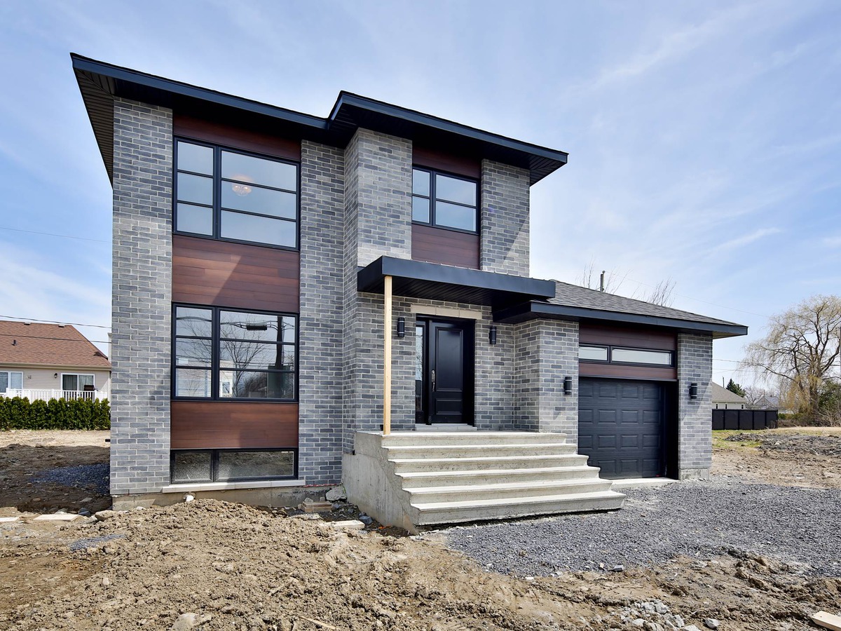 Maison à étages à vendre à SaintJeansurRichelieu, Montérégie Sutton Québec