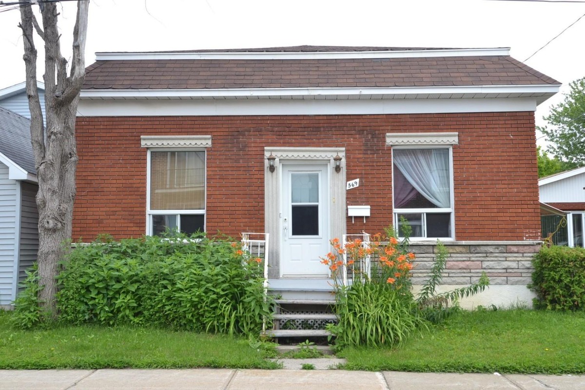 Maison de plainpied à vendre à PontViau (Laval), Laval Sutton Québec