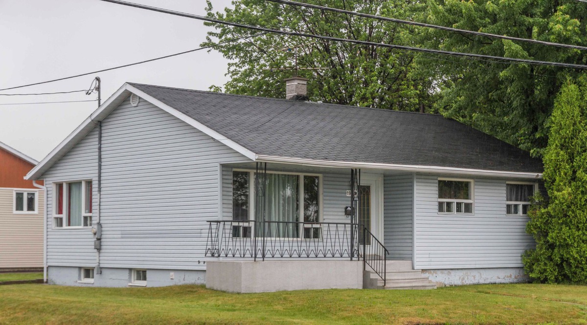 Maison de plainpied à vendre à Jonquière (Saguenay), Saguenay/Lac