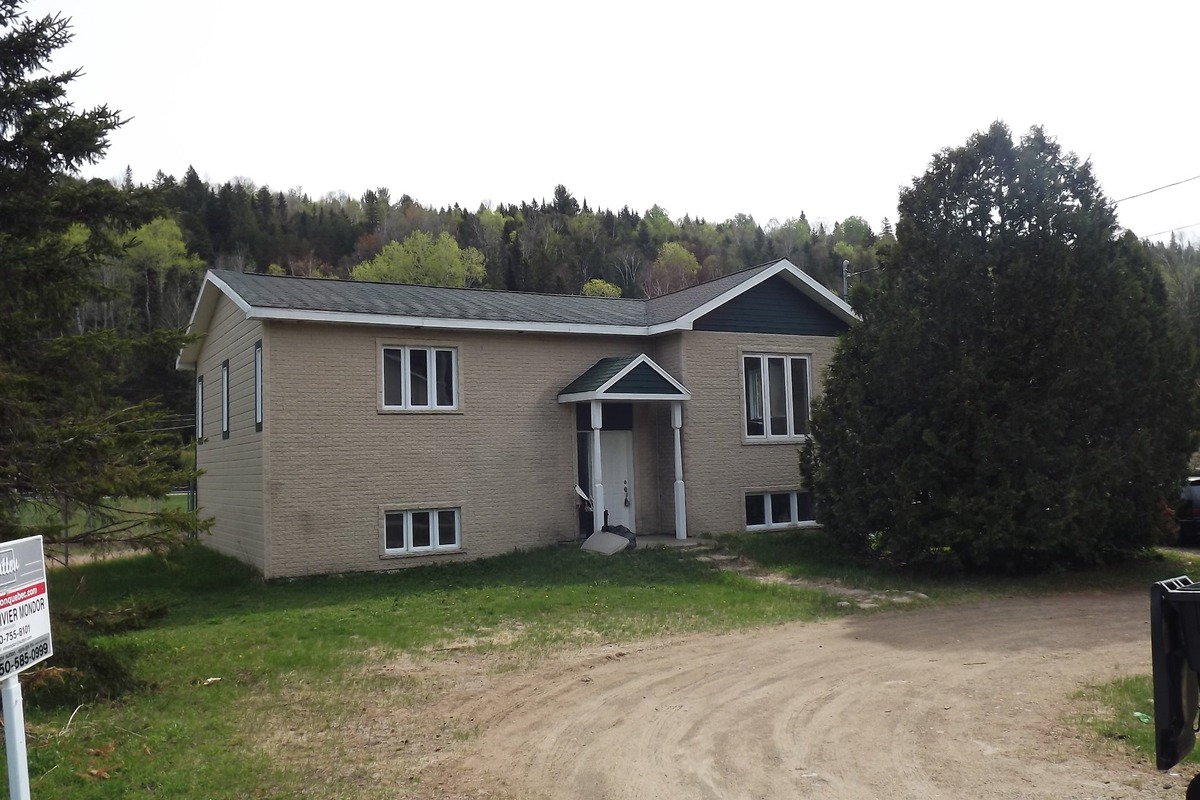Maison de plainpied à vendre à SaintJeandeMatha, Lanaudière