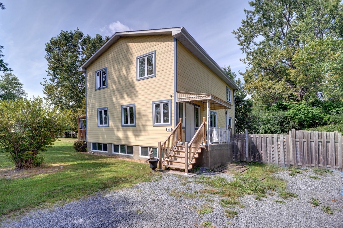 Maison à étages à louer à Pincourt, Montérégie Sutton Québec