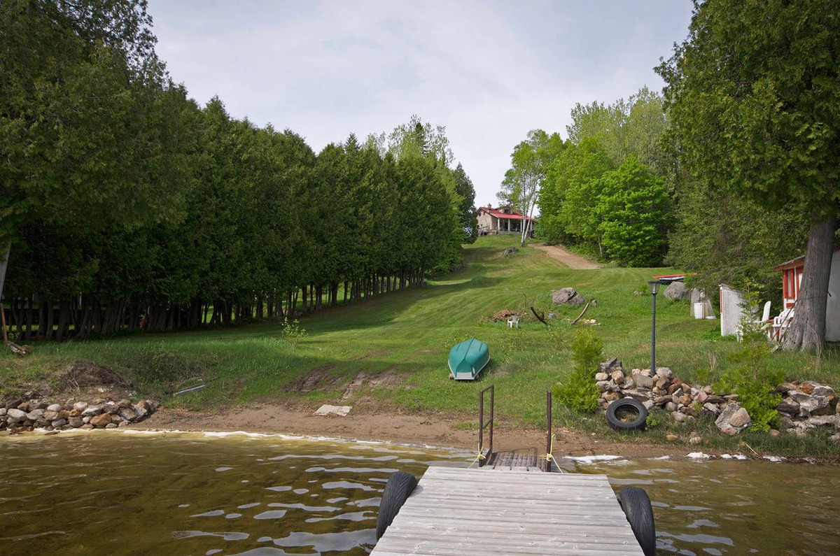 Maison à étages à vendre à LacdesSeizeÎles, Laurentides Sutton Québec