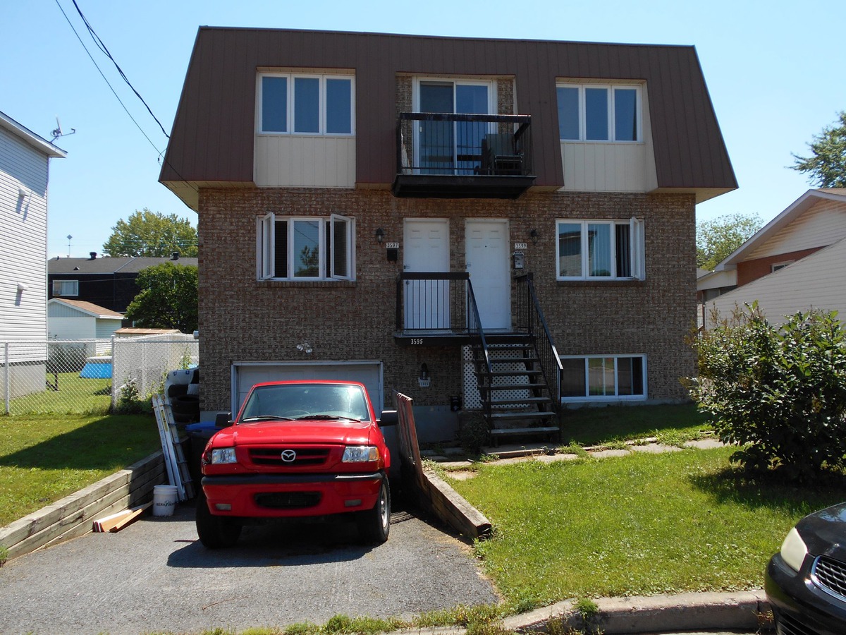 Triplex à vendre à SaintHubert (Longueuil), Montérégie Sutton Québec