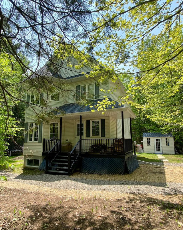 Maison à étages à vendre 1622 Rue Ariane SainteJulienne