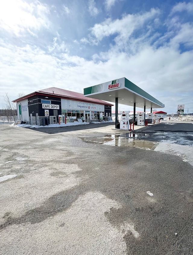 Business sale for sale 13590 Route SirWilfridLaurier Mirabel