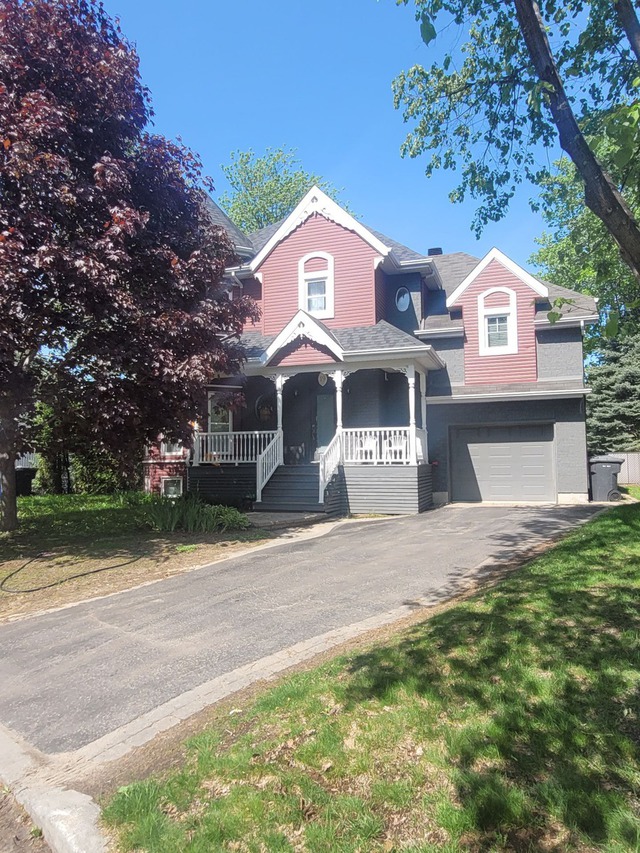 Maison à étages à vendre 19 Rue des Huarts Blainville