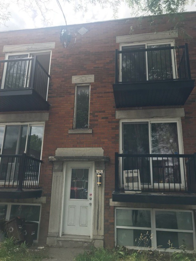 Propriété à revenus à vendre 125 Rue Sauvé O. Montréal (Ahuntsic