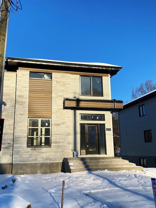 Maison à étages à vendre 257 15e Avenue DeuxMontagnes
