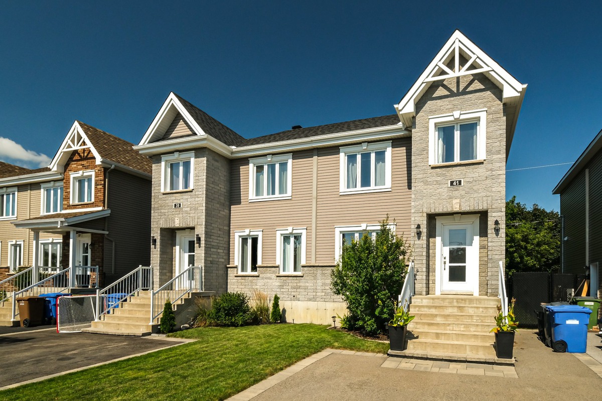 Maison à étages à vendre 41 Rue Beaudin SaintRémi Visite libre