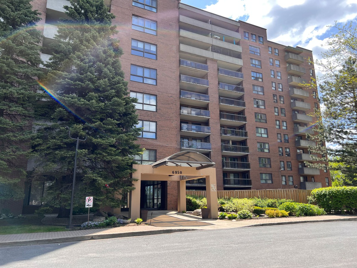 Appartement à vendre 6950 Ch. de la CôteStLuc, app. 710 Montréal