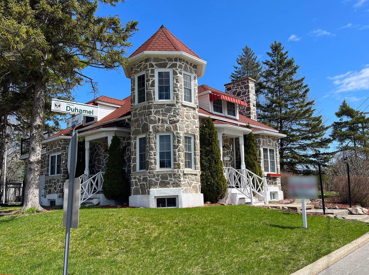 Maison à étages à vendre 941 941A Ch. Duhamel Pincourt