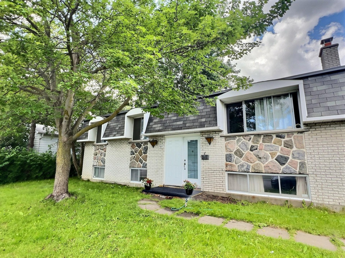 Bungalow for sale 751 Boul. Roberval O. Longueuil (Le VieuxLongueuil)