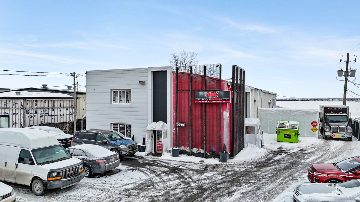 Bâtisse commerciale/Bureau à vendre 3035 Rue BernardPilon Saint