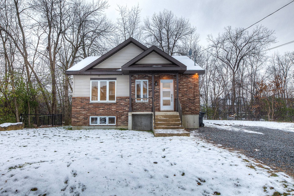 Maison de plainpied à vendre 15 Rue Chamberry PointedesCascades