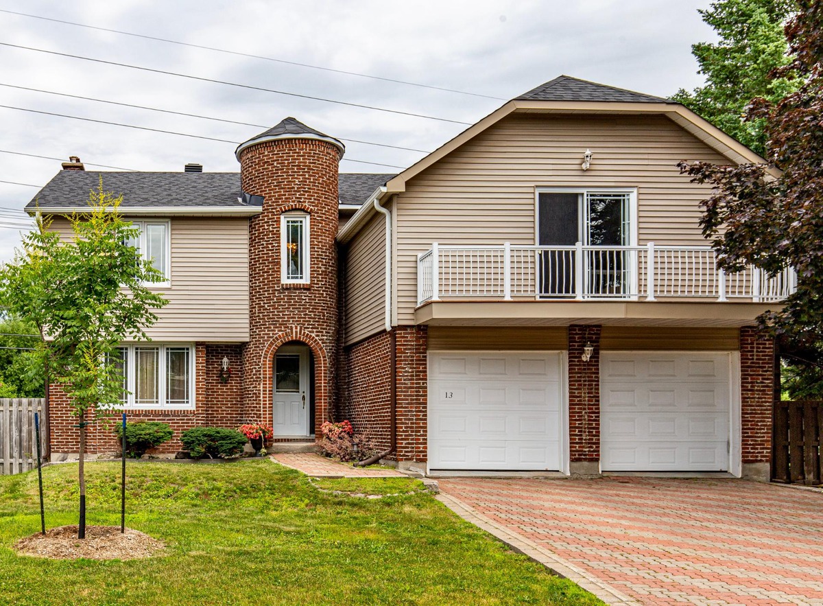 Maison à étages à vendre 13 Rue de la Chaudière Kirkland