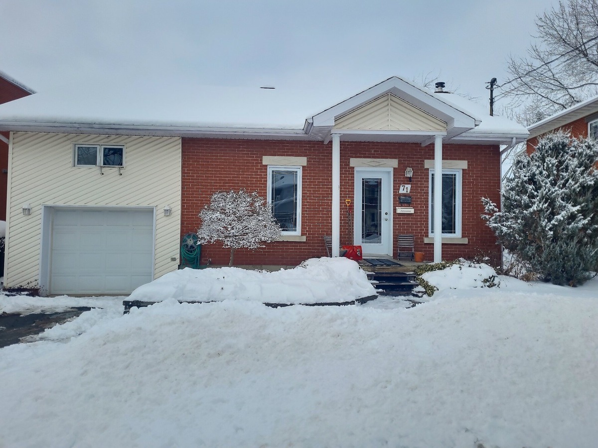 Maison de plainpied à vendre 71 Rue Renaud Victoriaville