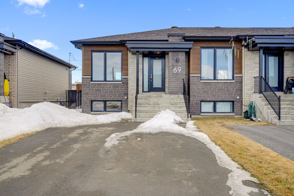 Maison de plainpied à vendre 69 Rue MastaïBrault Beauharnois