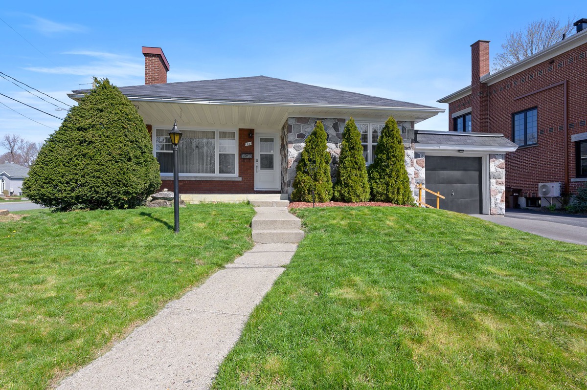 VENDU Maison de plainpied à vendre 75 Rue JacquesCartier Granby