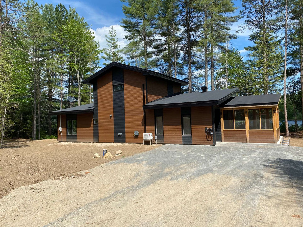 Oneandahalfstorey house for sale 230 Ch. des Oeillets SaintDidace