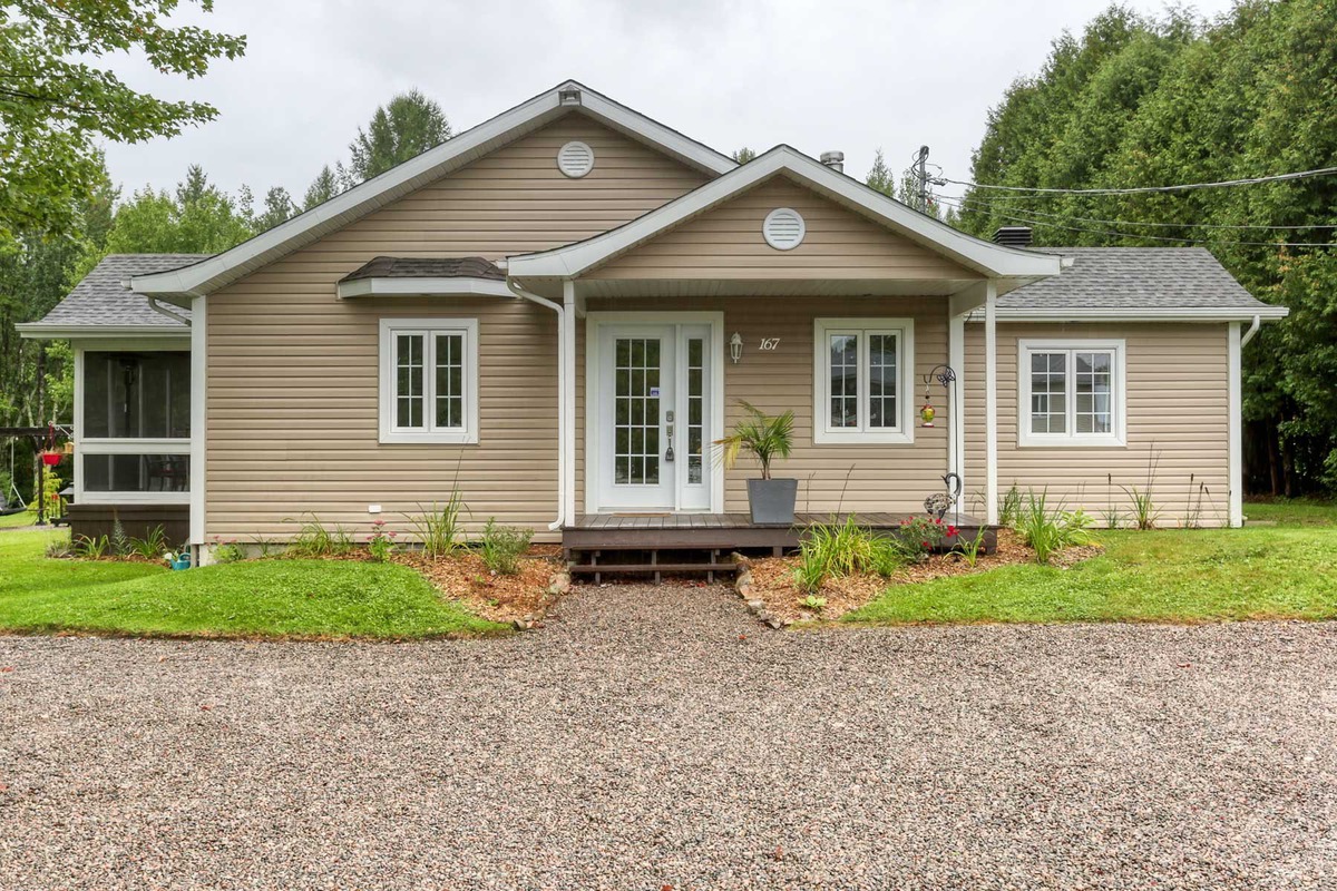 Maison de plainpied à vendre 167 6e Rue NotreDameduMontCarmel