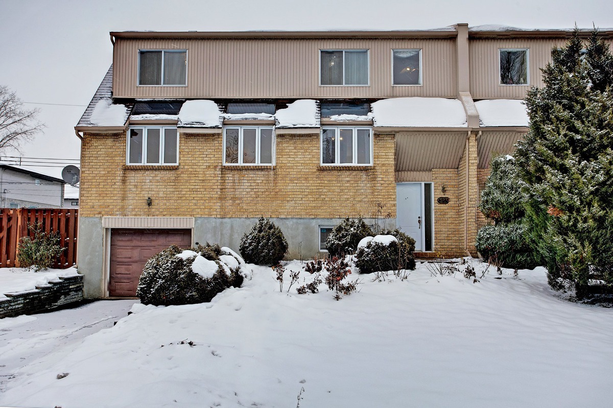 Maison à étages à louer 523 Av. Hermitage PointeClaire